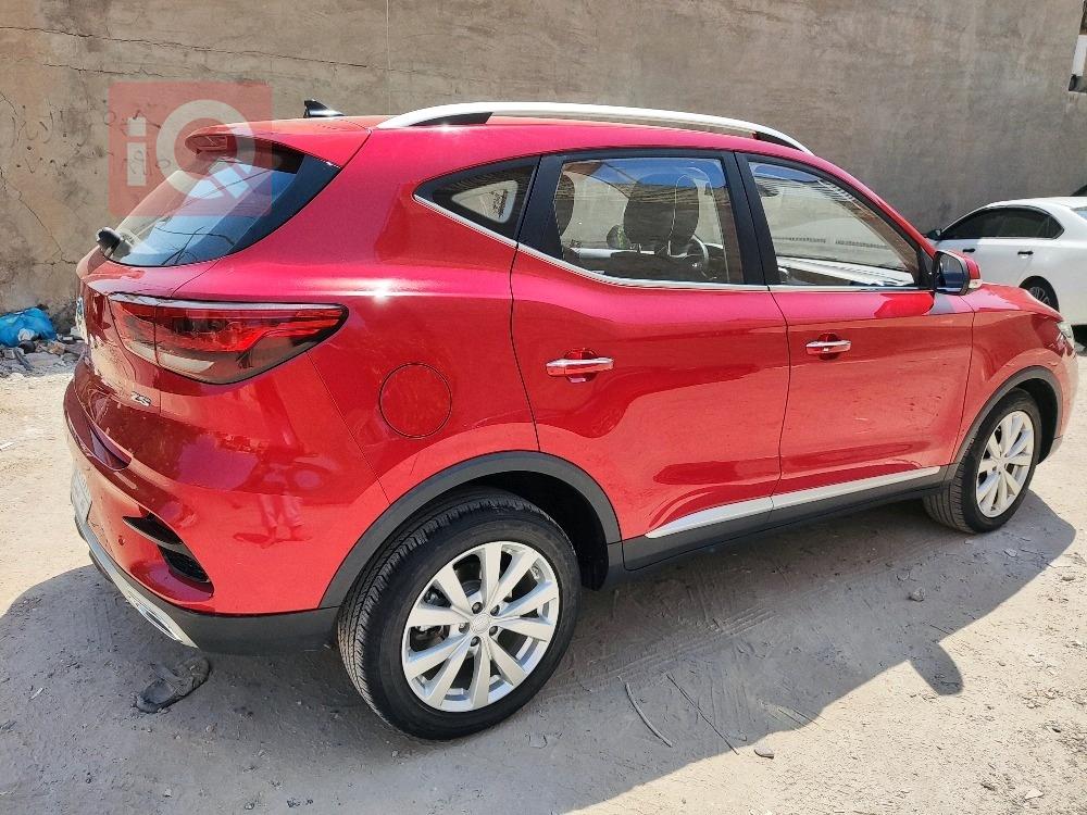 ام جي ZS